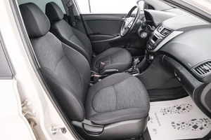 Седан Hyundai Solaris 2015 года, 1199000 рублей, Красноярск