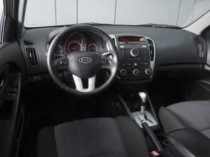 Хетчбэк Kia Ceed 2010 года, 830000 рублей, Ростов-на-Дону