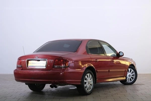 Седан Hyundai Sonata 2005 года, 399000 рублей, Омск