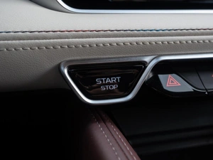 Внедорожник Geely Monjaro 2023 года, 3250000 рублей, Краснодар