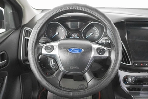 Хетчбэк Ford Focus 2013 года, 969000 рублей, Кемерово