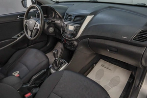 Седан Hyundai Solaris 2013 года, 999000 рублей, Челябинск