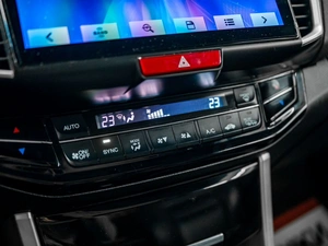 Седан Honda Accord 2016 года, 2350000 рублей, Красноярск