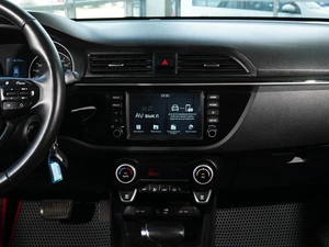 Хетчбэк Kia Rio X-Line 2019 года, 1515000 рублей, Тверь
