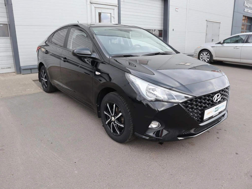 Седан Hyundai Solaris 2021 года, 1950000 рублей, Железногорск