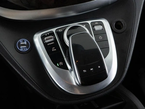 Минивэн Mercedes-benz V-класс 2017 года, 3627077 рублей, Москва