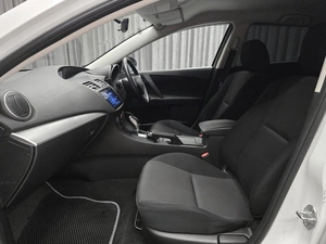 Хетчбэк Mazda Axela 2013 года, 1105000 рублей, Красноярск