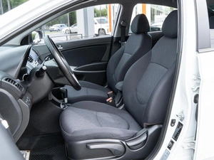 Седан Hyundai Solaris 2013 года, 960000 рублей, Волгоград