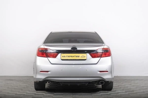 Седан Toyota Camry 2012 года, 2009000 рублей, Томск