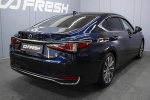 Седан Lexus ES 2019 года, 4030000 рублей, Омск