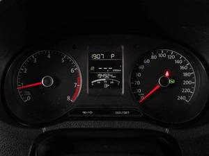 Седан Volkswagen Polo 2018 года, 880000 рублей, Тюмень