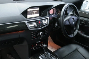 Седан Mercedes-benz E-класс 2009 года, 1658000 рублей, Солонцы