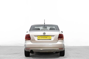 Седан Volkswagen Polo 2016 года, 1139000 рублей, Барнаул