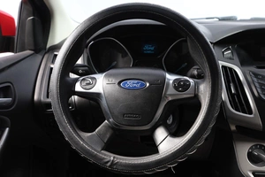 Седан Ford Focus 2012 года, 799000 рублей, Новосибирск