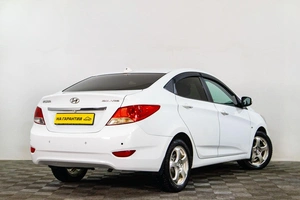 Седан Hyundai Solaris 2013 года, 769000 рублей, Сургут