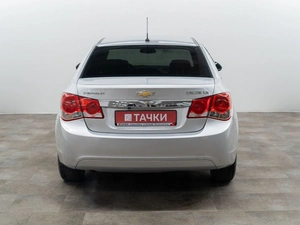 Седан Chevrolet Cruze 2011 года, 650000 рублей, Красноярск
