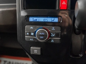 Минивэн Toyota Roomy 2020 года, 1240000 рублей, Красноярск