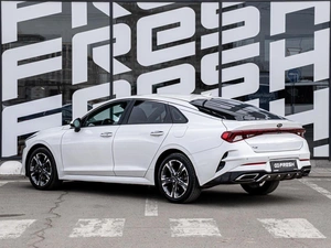 Седан Kia K5 2021 года, 2600000 рублей, Краснодар