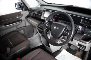 Минивэн Honda Stepwgn 2015 года, 1649000 рублей, Пермь