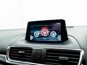 Хетчбэк Mazda Axela 2017 года, 1350000 рублей, Красноярск