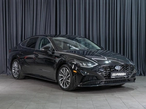 Седан Hyundai Sonata 2019 года, 2440000 рублей, Волгоград