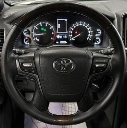 Внедорожник Toyota Land Cruiser 2016 года, 6400000 рублей, Красноярск