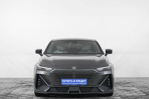 Лифтбек Changan UNI-V 2023 года, 2499000 рублей, Кемерово