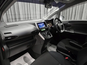 Минивэн Toyota Wish 2010 года, 1090000 рублей, Красноярск