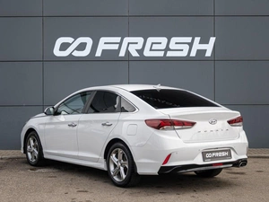 Седан Hyundai Sonata 2018 года, 2050000 рублей, Краснодар