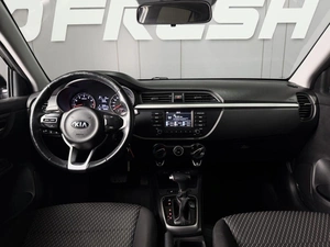 Хетчбэк Kia Rio X-Line 2019 года, 1620000 рублей, Нижневартовск