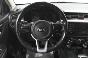 Хетчбэк Kia Rio X-Line 2018 года, 1169000 рублей, Новокузнецк