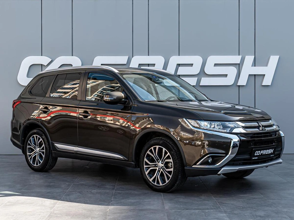 Внедорожник Mitsubishi Outlander 2018 года, 2180000 рублей, Краснодар