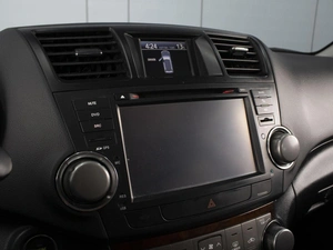 Внедорожник Toyota Highlander 2011 года, 2200000 рублей, Омск