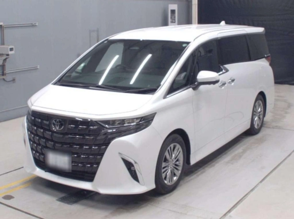 Минивэн Toyota Alphard 2023 года, 7750000 рублей, Красноярск