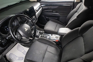 Внедорожник Mitsubishi Outlander 2018 года, 1859000 рублей, Сургут