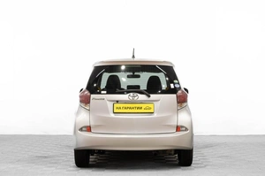 Хетчбэк Toyota Ractis 2015 года, 929000 рублей, Барнаул