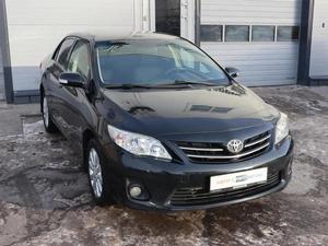 Седан Toyota Corolla 2011 года, 1020000 рублей, Железногорск