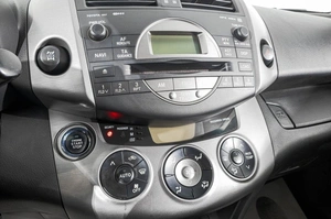 Внедорожник Toyota RAV4 2007 года, 1329000 рублей, Барнаул