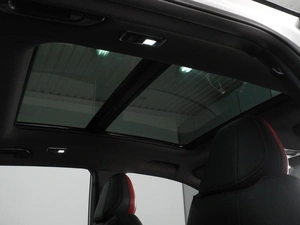 Внедорожник Geely Coolray 2023 года, 2185000 рублей, Красный Пахарь