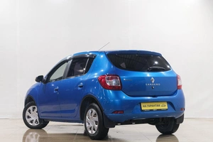 Хетчбэк Renault Sandero 2015 года, 849000 рублей, Новокузнецк