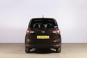 Минивэн Toyota Sienta 2018 года, 1579000 рублей, Новосибирск