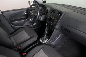 Седан Volkswagen Polo 2013 года, 889000 рублей, Пермь