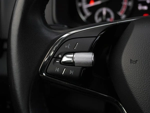 Внедорожник Skoda Karoq 2021 года, 2399000 рублей, Тверь