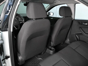 Лифтбек Volkswagen Polo 2021 года, 1839000 рублей, Аксай