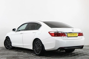 Седан Honda Accord 2013 года, 1759000 рублей, Сургут