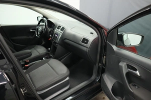 Седан Volkswagen Polo 2015 года, 1070000 рублей, Курск