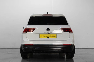 Внедорожник Volkswagen Tiguan 2020 года, 1999000 рублей, Челябинск