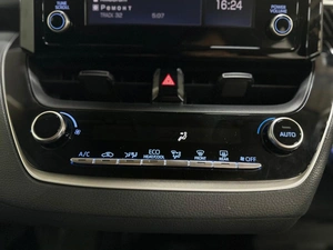 Универсал Toyota Corolla 2019 года, 1897000 рублей, Красноярск