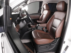 Минивэн Hyundai Grand Starex 2018 года, 3699000 рублей, Красный Пахарь