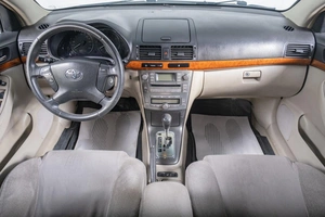 Седан Toyota Avensis 2008 года, 899000 рублей, Томск